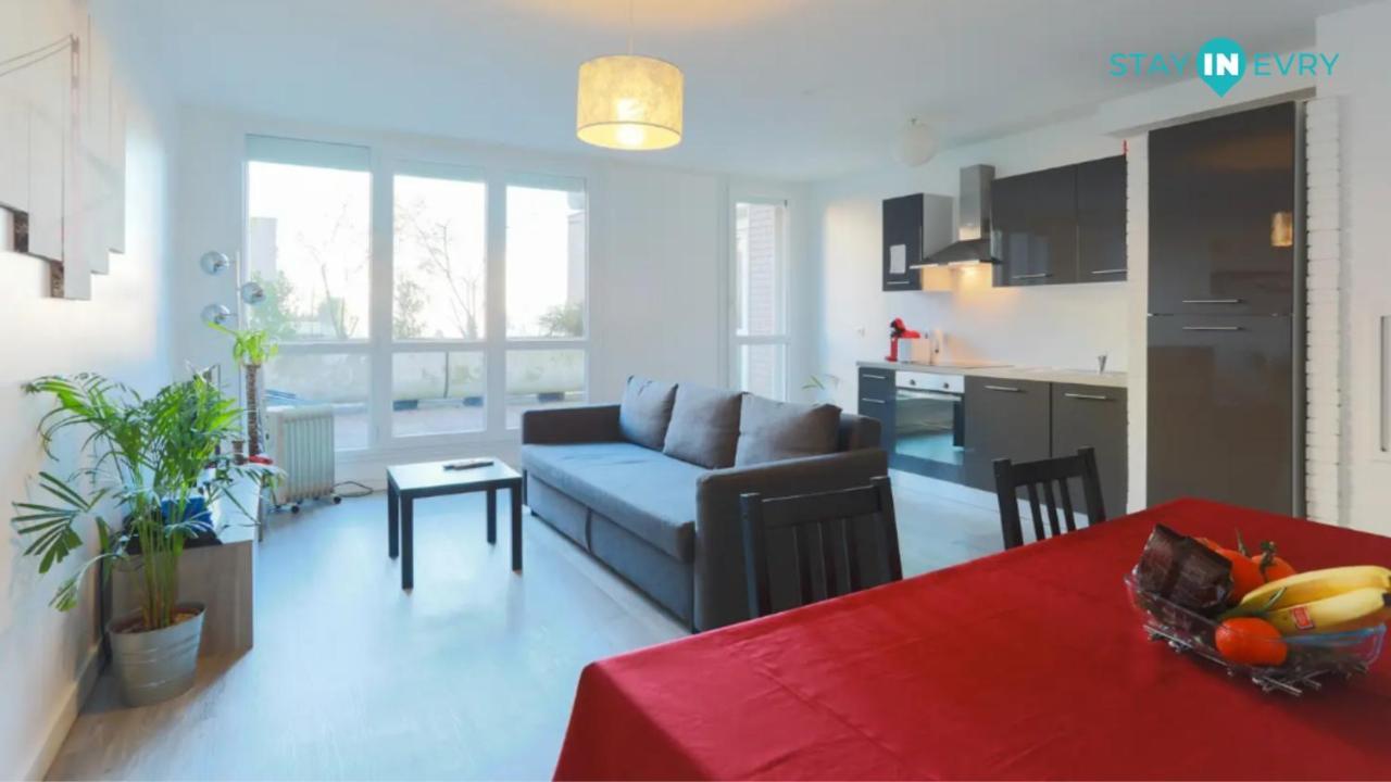 Stay In Evry Courcouronnes Exterior photo