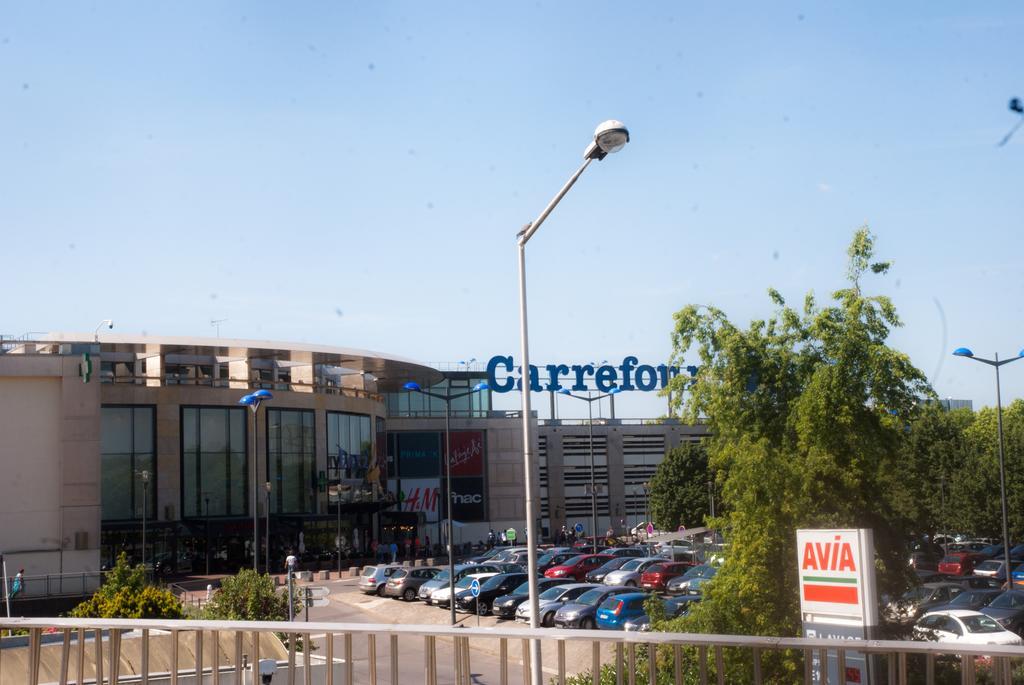 Stay In Evry Courcouronnes Exterior photo
